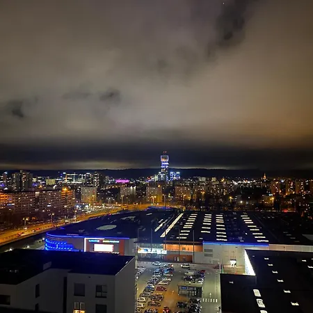 Ann 16 Piętro Z Widokiem Na Morze