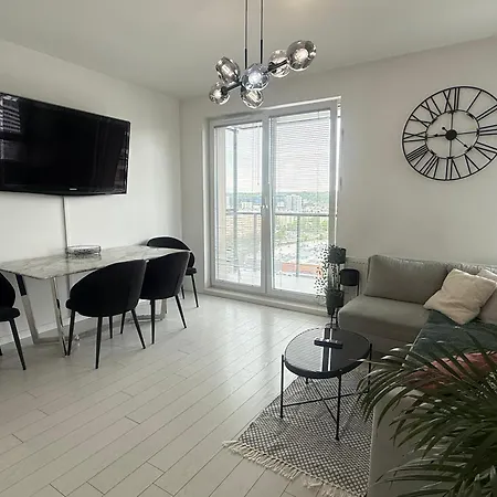 Ann 16 Pietro Z Widokiem Na Morze *